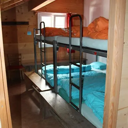Hostel Berghaus Manndlenen- Weberhutte